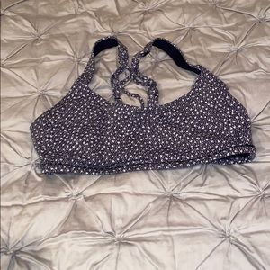 Lululemon sports bra